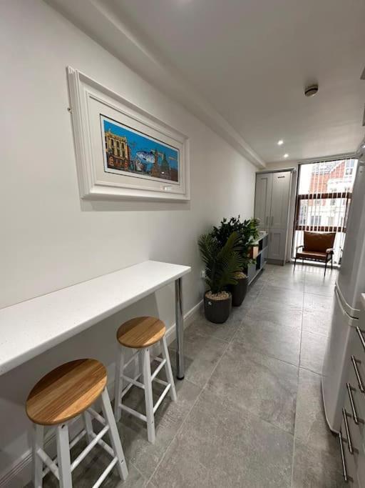 Boutique Style Apartment Белфаст Экстерьер фото